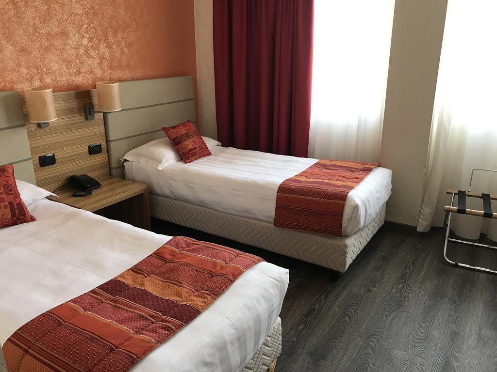 Bis Hotel Varese Dış mekan fotoğraf